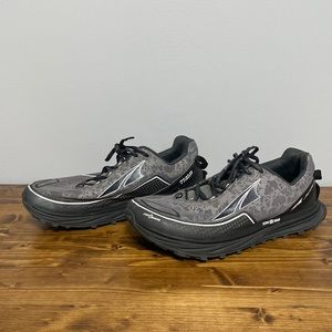 Altra Mens TIMP. Grey. Size 10.